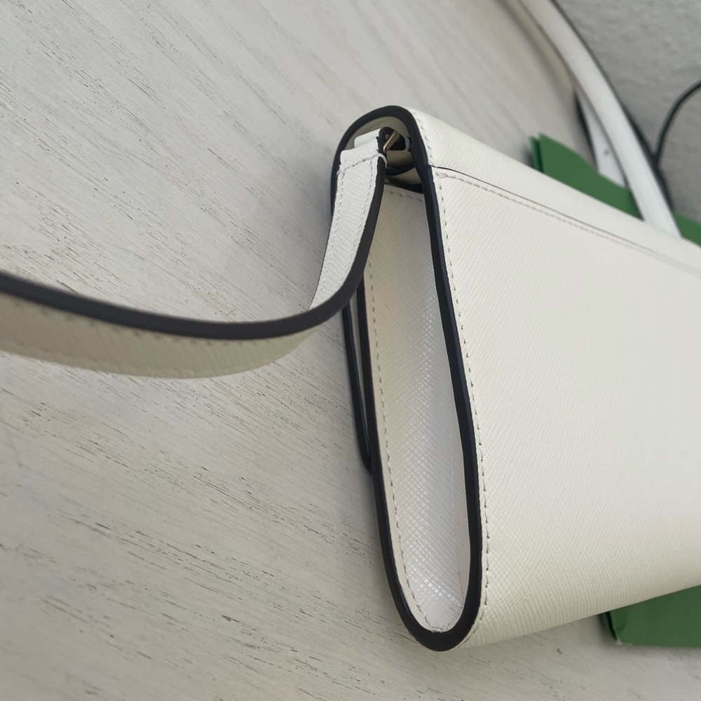 Kate Spade small crossbody - Picture 2 of 8